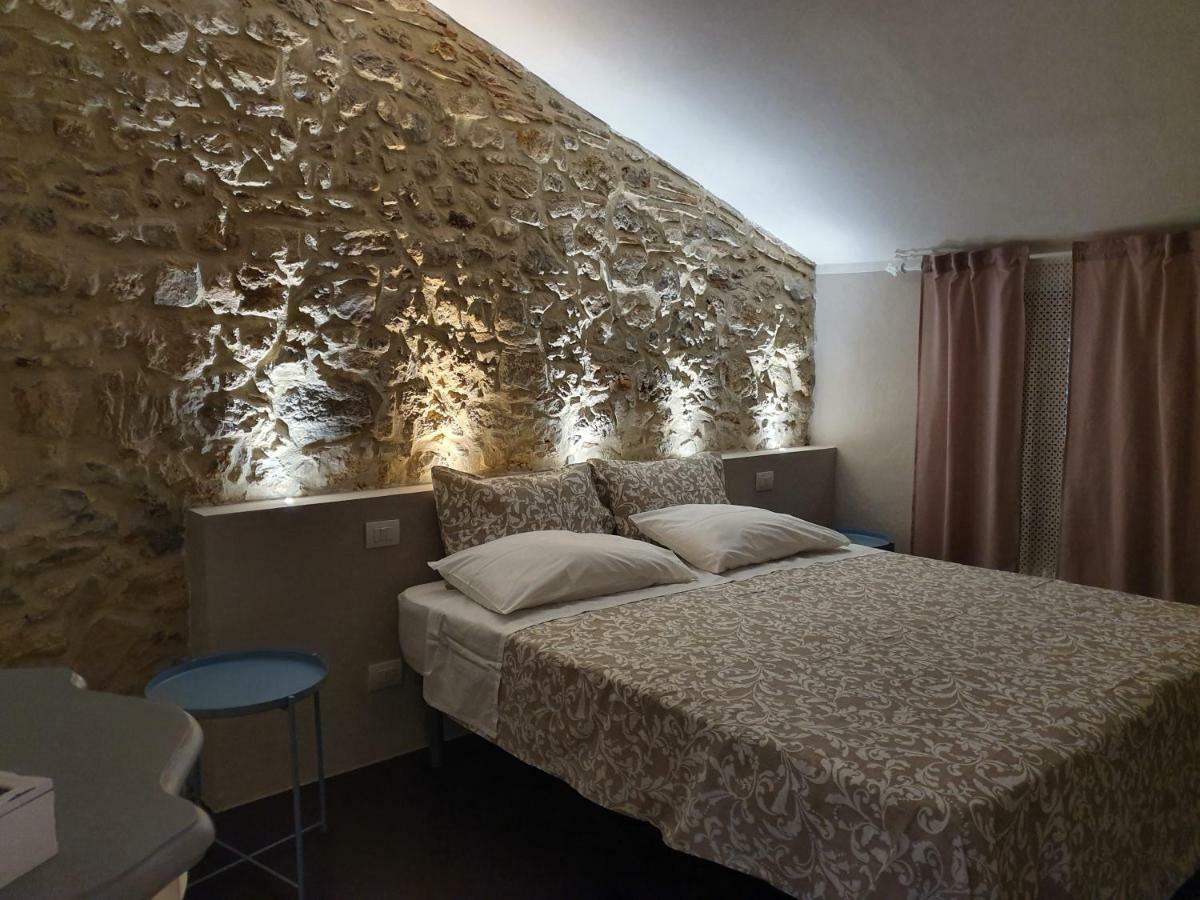 Lo Scarabeo Bed and Breakfast Casale di Pari Exteriör bild